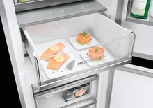 Встраиваемый холодильник Haier HBCN5177СU1 — фотография 9